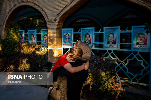 غبارروبی مزار شهدا