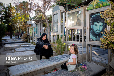 غبارروبی مزار شهدا