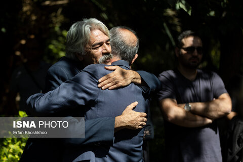 تشییع پیکر زنده‌یاد «احمد پژمان»