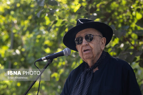 تشییع پیکر زنده‌یاد «احمد پژمان»