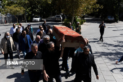 تشییع پیکر زنده‌یاد «احمد پژمان»