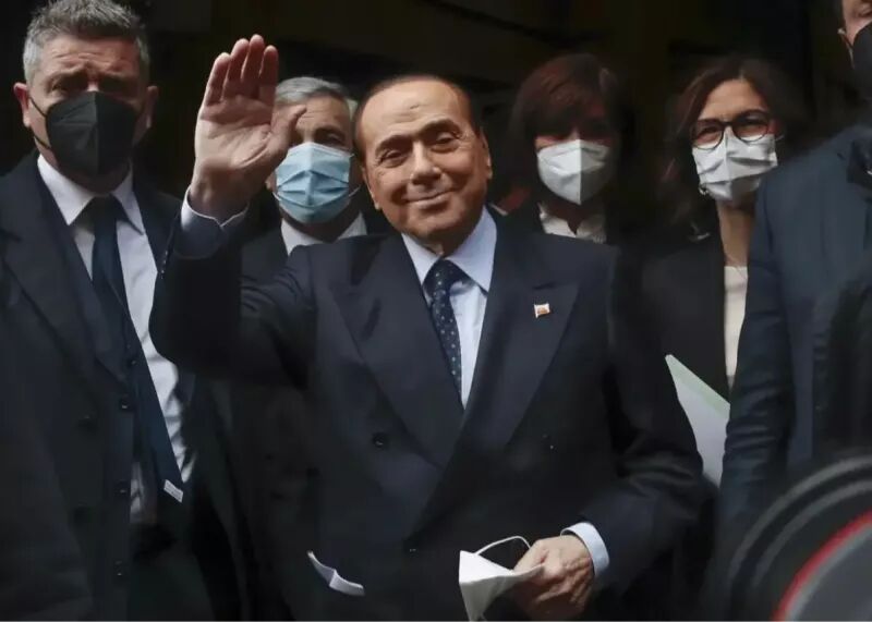 نام برلوسکونی بعد از ۴۰ سال از فوتبال محو شد!‏