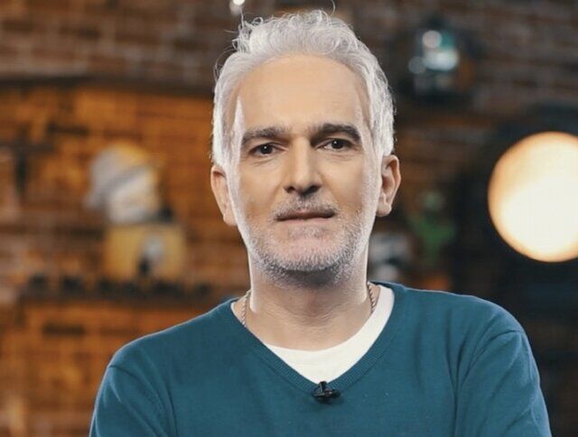 بیژن بنفشه‌خواه به «استخر» پیوست