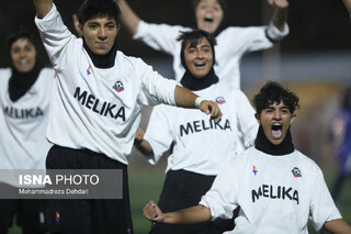عکس روز | لیگ برتر فوتبال بانوان؛ فرا ایساتیس کران - ملوان بندر انزلی