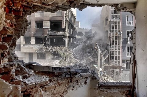 اول نمایش حقیقت، بعد زیبایی