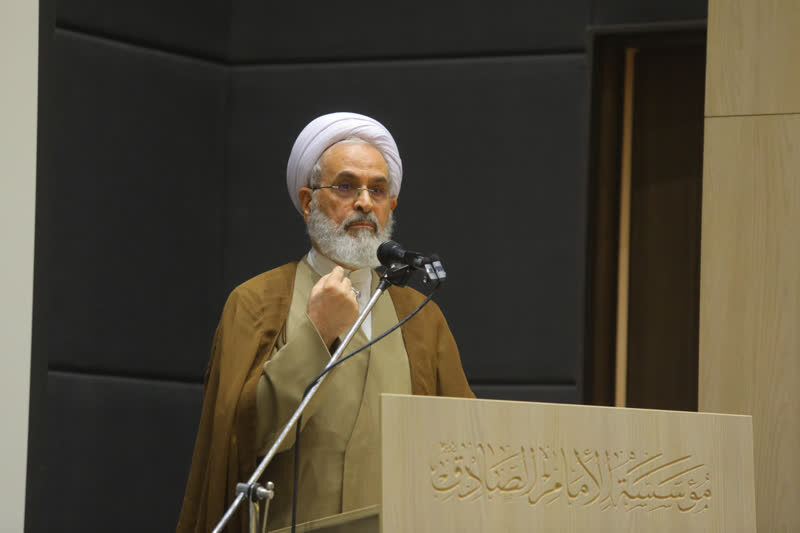 آیت الله اعرافی: تبلیغ و بیدار سازی جامعه از رسالت‌های حوزه‌های علمیه است
