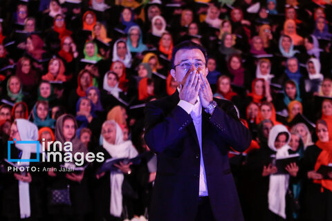 عکس روز | اجرای گروه کُر مادران شهر تهران