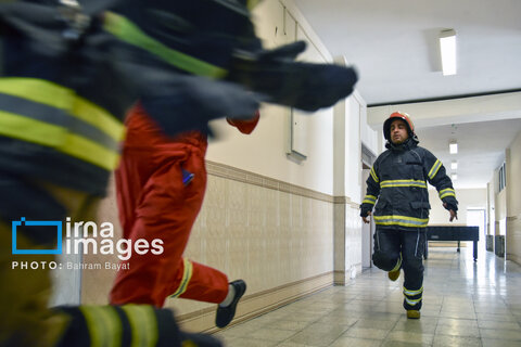 گزارش تصویری | آتش نشان ؛ نماد ایثار