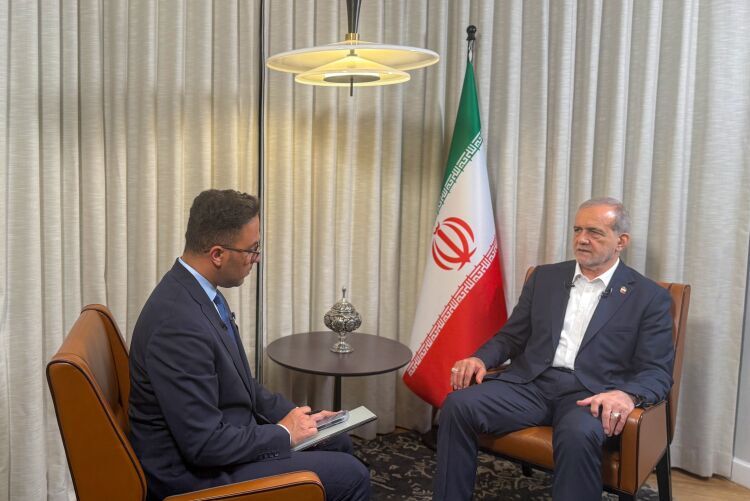 پزشکیان در گفت‌وگو با شبکه العربی قطر: سازوکار «اسنپ‌بک» تقلایی برای مشروعیت‌بخشی به اقدامات خلاف قانون کشورهای غربی است