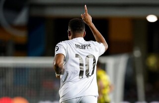 آتش‌بازی مادرید در قزاقستان در شب کامبک آتالانتا در خانه