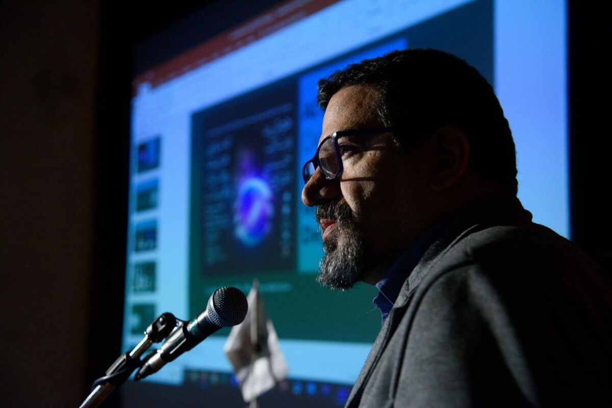 نشست «هوش مصنوعی و بازتعریف حرفه‌ی طراحی گرافیک» برگزار شد