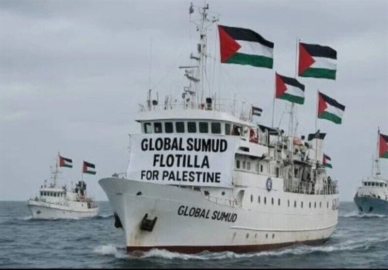 اعلام حالت اضطراری در ناوگان «صمود» در پی نزدیک شدن نیروی دریایی اسرائیل