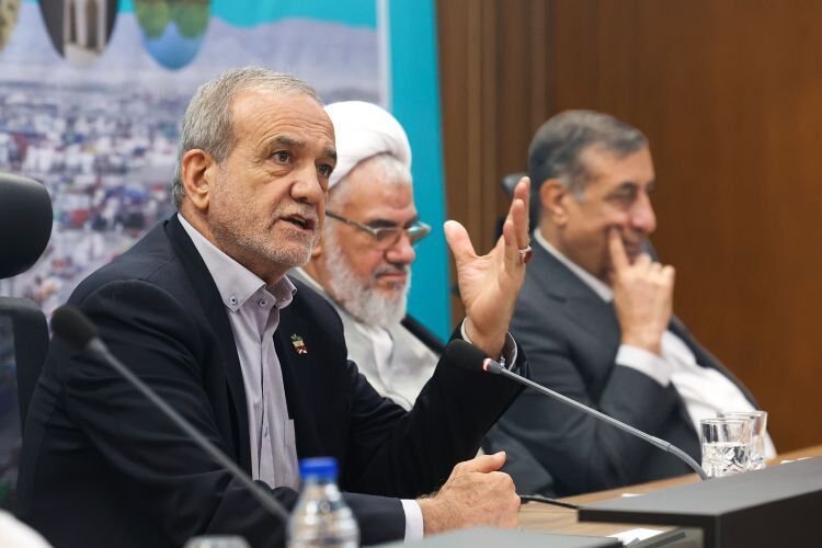 رئیس جمهور: با ۱۰ درصد صرفه جویی در مصرف انرژی می‌توان مشکلات معیشتی را حل کرد