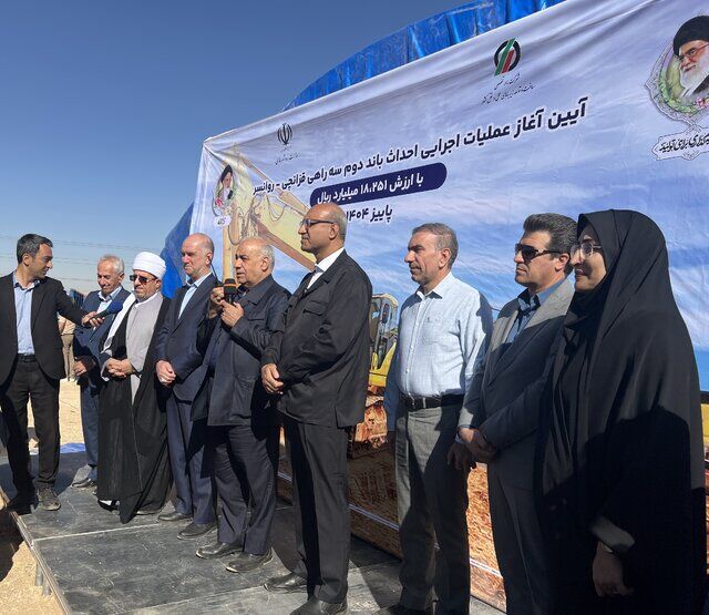 افتتاح و آغاز عملیات اجرایی نزدیک به ۲۰۰۰ میلیارد تومان پروژه راه در کرمانشاه