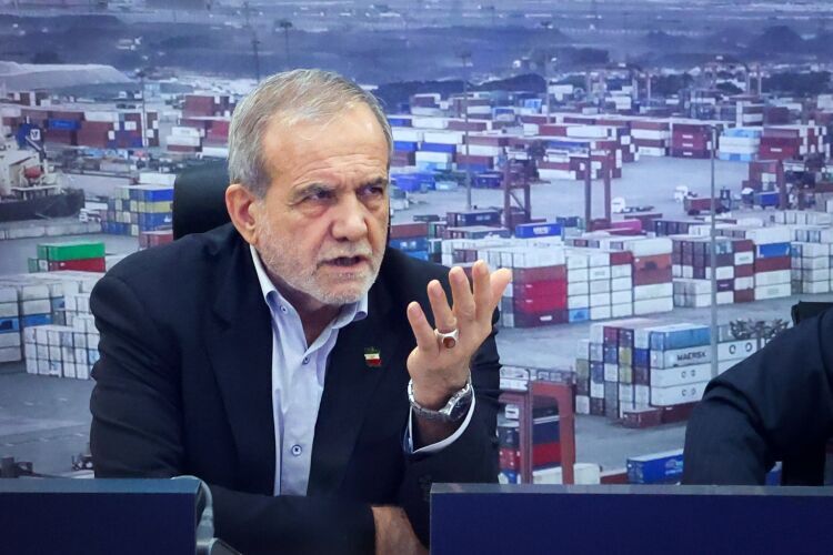 پزشکیان: دیپلماسی اقتصادی با همسایگان مرزی فرصت است