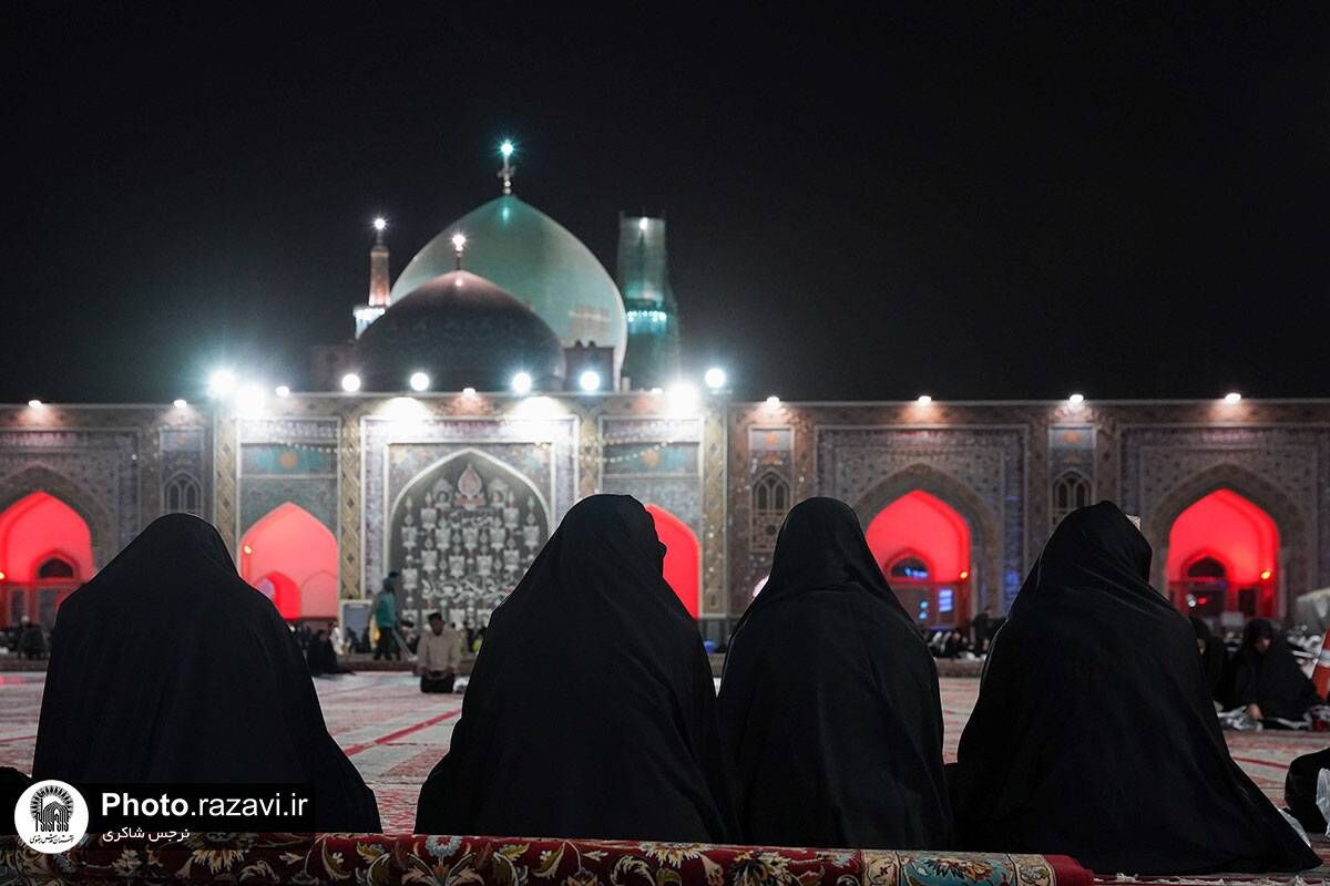 سوگ خواهر در حرم برادر