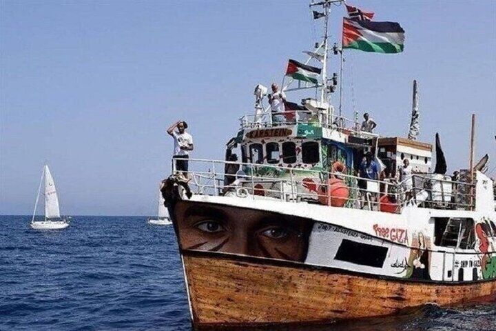 وکیل فرانسوی: حمله اسرائیل به ناوگان صمود نقض قوانین بین‌المللی است