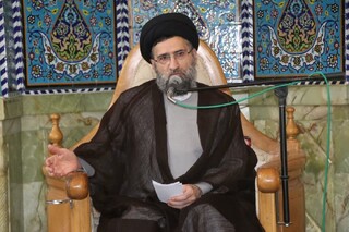 حجت الاسلام والمسلمین حسینی قمی:
در مسئله حقوق بشر و حقوق زن ما طلبکاریم و غربی‌ها بدهکار