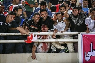 اتفاق جدید در باشگاه فرهنگی - ورزشی پرسپولیس؛ هوادار زیر مشت و لگد!/ بوقچی‌ها؛ ابزاری برای سرکوب مخالفان مدیرعامل