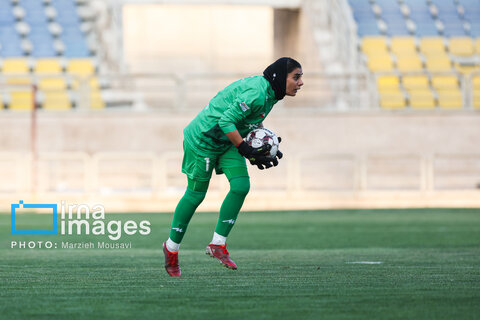عکس روز | لیگ برتر فوتبال زنان - پرسپولیس و پالایش گاز ایلام