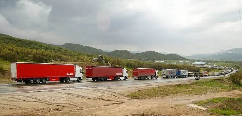 ۳.۳ میلیارد دلار مبادله تجاری در مرزهای کردستان انجام شد