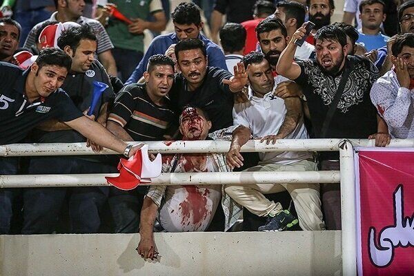 اتفاق جدید در باشگاه فرهنگی - ورزشی پرسپولیس؛ هوادار زیر مشت و لگد!/ بوقچی‌ها؛ ابزاری برای سرکوب مخالفان مدیرعامل