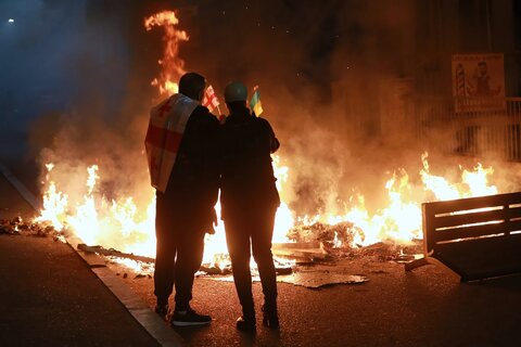 تصاویری از سرکوب گسترده مخالفان سیاست‌های دولت در گرجستان