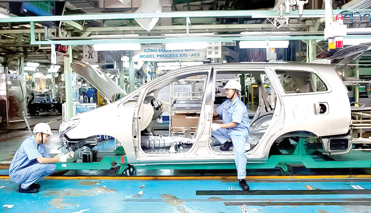 خودروسازی در چنبره مونتاژکاران ارزخوار