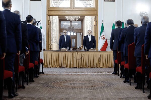 اولین دیدار عراقچی با سفرای خارجی مقیم تهران پس از اسنپ بک