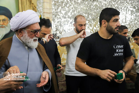 گزارش تصویری | دیدار اعضای تیم‌های ملی کشتی آزاد و فرنگی با تولیت آستان قدس رضوی