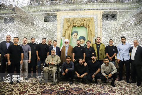 گزارش تصویری | دیدار اعضای تیم‌های ملی کشتی آزاد و فرنگی با تولیت آستان قدس رضوی