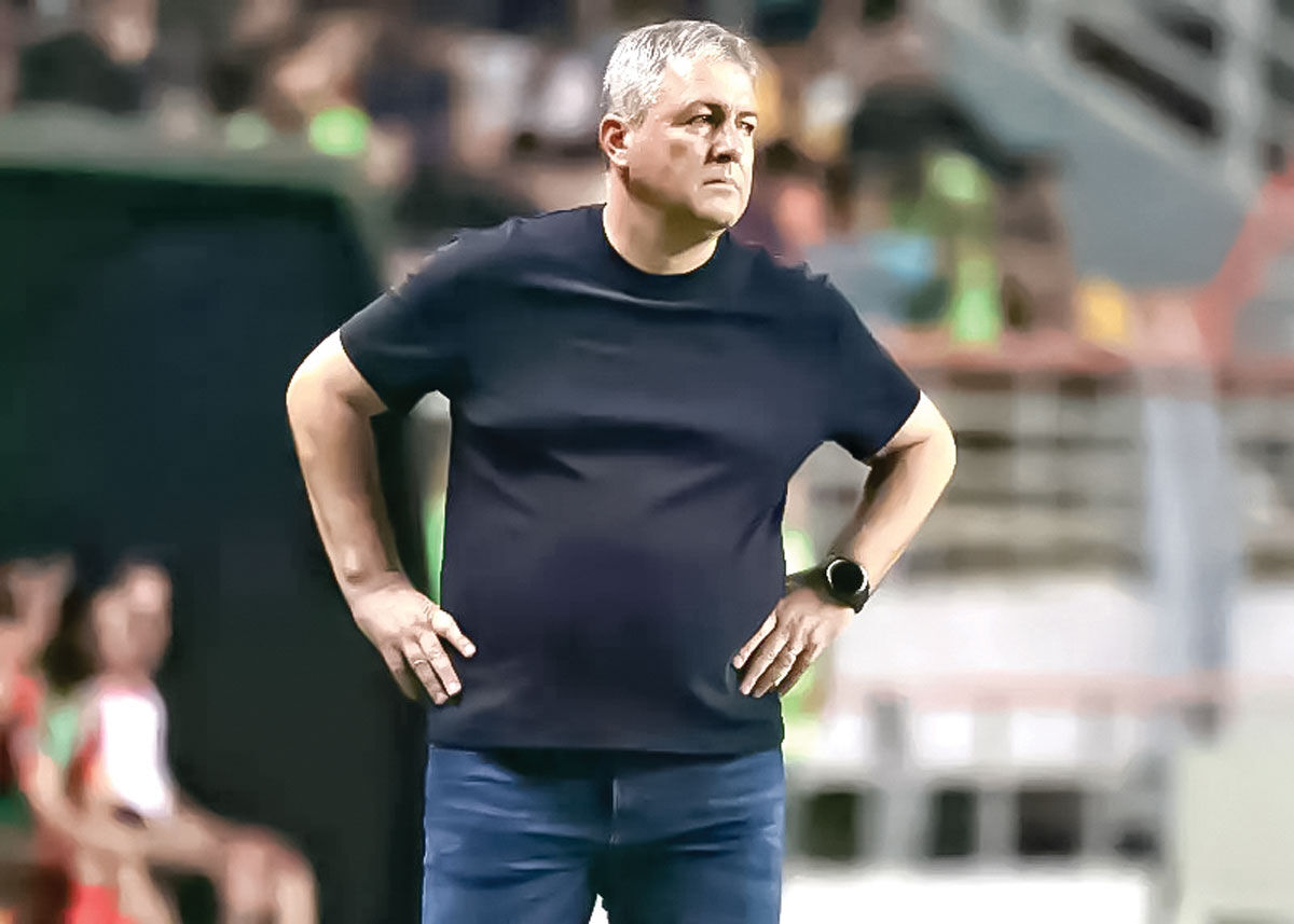 فوتبال ایران با این سبک بازی به جایی نخواهد رسید / با تراکتور به دبل قهرمانی می‌اندیشیم