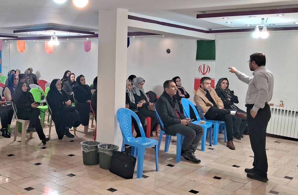 مهلت دو ساله «گواهینامه مدرسان آموزش خانواده»/ اجرای طرح «مدرسه اولیا» بستری برای مدرسه‌سازی مردمی