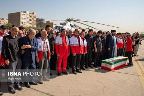 گزارش تصویری | تشییع پیکر شهدای خلبان سانحه هوایی اشترانکوه