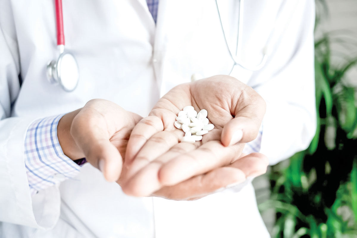 چه کسی متادون‌ها را می‌فروشد؟