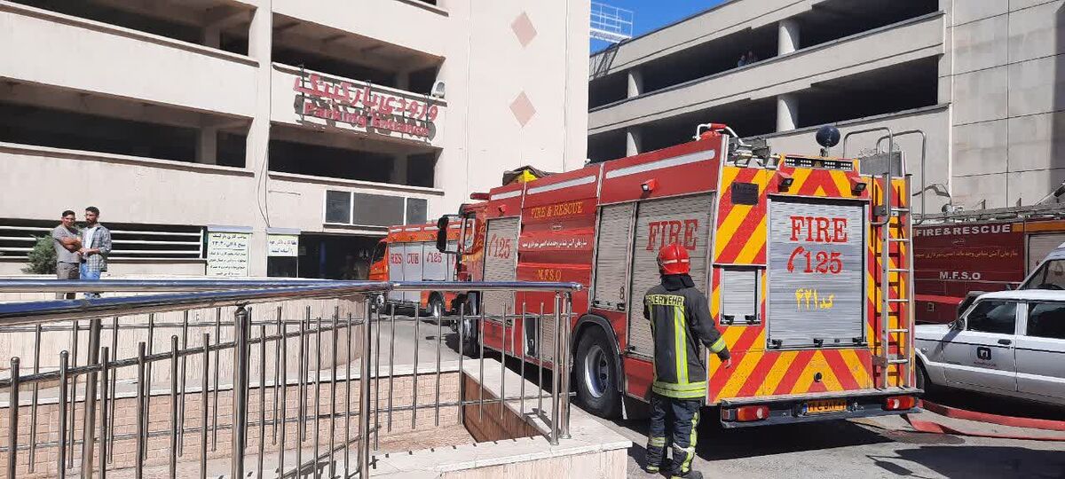 مهار آتش‌سوزی در یکی از مراکز تجاری منطقه سپاد