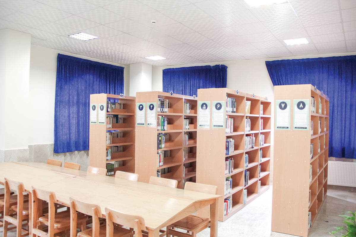 کمک ۱۳۴ میلیون تومانی انجمن خیران کتابخانه به کتابخانه‌های خراسان شمالی