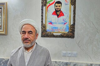 پدر طلبه شهید حسن مختارزاده: اگر مردم حول محور رهبری حرکت نکنند، دشمنان هر طور بخواهند با ما رفتار می‌کنند