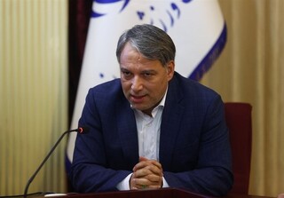 انتقاد عزیزی از سازمان خصوصی‌سازی: دولت اینقدر بی‌پول شده که اختصاصی‌ترین زمین ورزشی را بفروشد؟