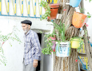 ساعتی در خانه‌ محمدعلی یعقوبی، بازنشسته‌ مشهدی / از شنا در کشف‌رود تا زیباسازی محیط‌ با دور ریختنی‌ها