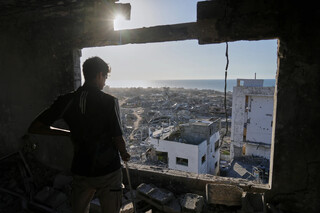 بازگشت به ویرانه‌ها؛ عکس‌هایی از خانواده‌های فلسطینی که به خانه‌هایشان برمی‌گردند