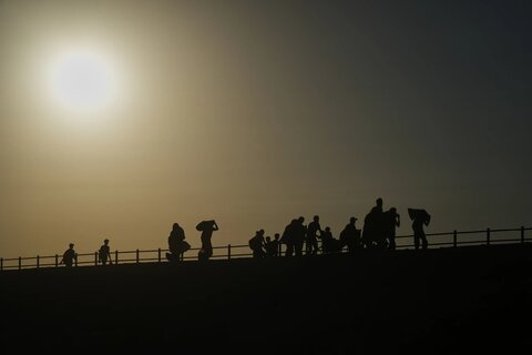 بازگشت به ویرانه‌ها؛ عکس‌هایی از خانواده‌های فلسطینی که به خانه‌هایشان برمی‌گردند