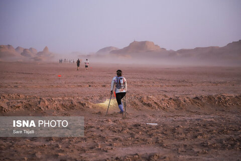 سومین ماراتن شب‌بیابان جهانی لوت در شهداد کرمان‌