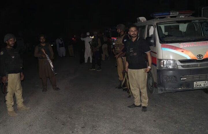 حمله انتحاری به پادگان آموزشی در پاکستان؛ دست کم ۷ نظامی کشته شدند