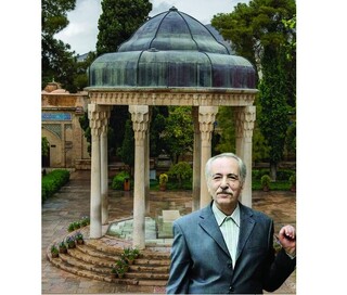 اهدای «جایزه حافظانه بهاءالدین خرمشاهی» به حافظ شناسان