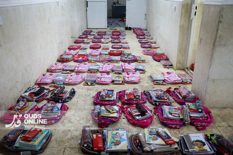 توزیع بسته های تحصیلی در روستاهای جنوب استان کرمان