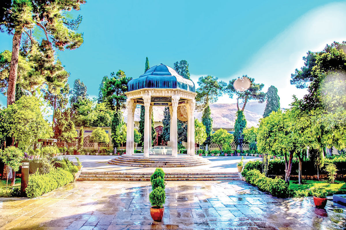 بسیاری از ویژگی‌های شعرهای حافظ، امروز هم قابل تجربه‌اند / راز جاودانگی حافظ در تعهد به زیبایی و آزاداندیشی