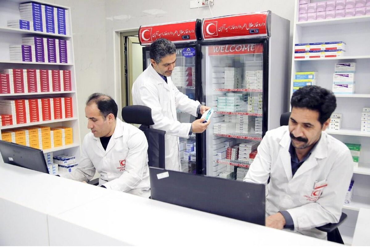 افزایش ۳۲ درصدی پذیرش نسخه‌ها در داروخانه‌های هلال‌احمر