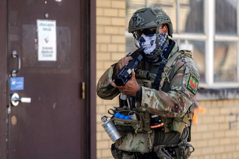 درگیری معترضان با پلیس مهاجرت آمریکا - شیکاگو