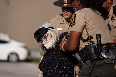 درگیری معترضان با پلیس مهاجرت آمریکا - شیکاگو